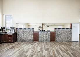 Super 8 by Wyndham Elk City 2