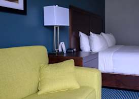 Days Inn by Wyndham Sarnia Harbourfront 5
