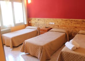 Hostal Isla Cristina Mataro 3