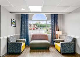 Quality Inn & Suites Bristol North 4