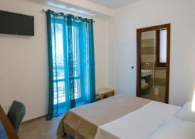 Petit Hotel 5