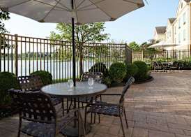 Hilton Garden Inn Evansville 5
