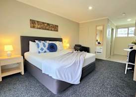 TOWER JUNCTION MOTOR LODGE- Motel with Airport and Railway Station Transport Service 2