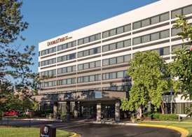 DoubleTree by Hilton Chicago Schaumburg 3