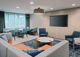 Hampton Inn Hartford/Airport 3