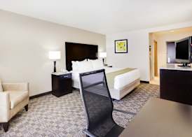 Holiday Inn Express & Suites MEBANE by IHG 3