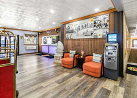 Super 8 by Wyndham Uniontown PA 3