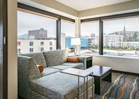 Holiday Inn & Suites Chattanooga Downtown by IHG 4