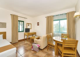 Oceanus Aparthotel 5
