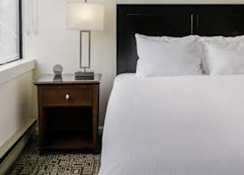 Mountain Side Hotel Whistler by Executive 3