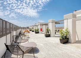 Livensa Living Studios Valencia Marina Real 4