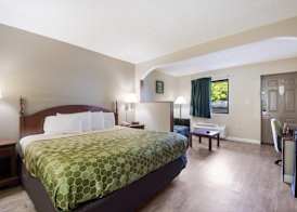 Econo Lodge Inn & Suites Knoxville East 5