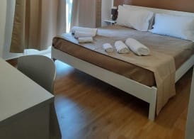 Via Salvatore Meccio 2