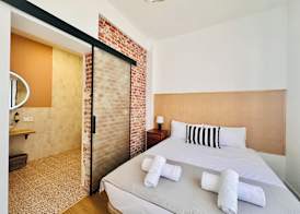 Autentic Boutique Moncloa 5
