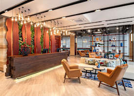 Mercure Bangkok Surawong 5