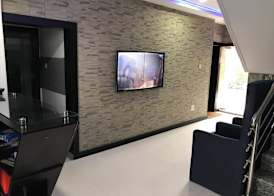 H3 Luxury Cottage 4