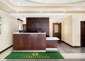 La Quinta by Wyndham Oshawa 3