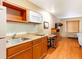 Extended Stay America Select Suites - Kansas City - Stadium 5