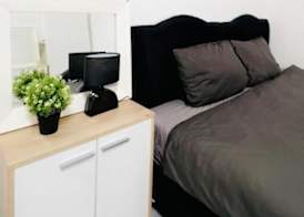 Beautiful Studio Apt Near Rathausplatz 3