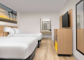 Days Inn by Wyndham Lake City I-75 3