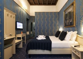 Canova Rooms in Spanish Steps 4