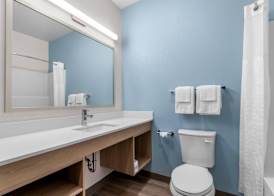 WoodSpring Suites Harrisburg Carlisle 4