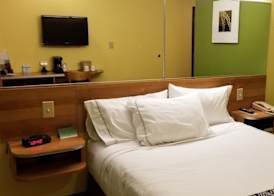 Microtel Inn & Suites by Wyndham Delphos 5