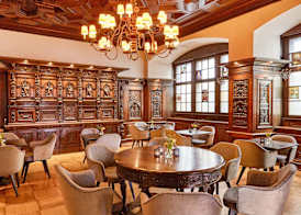 Radisson Blu Schwarzer Bock Hotel 3