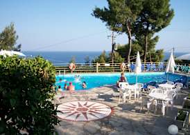 Thea Hotel 2