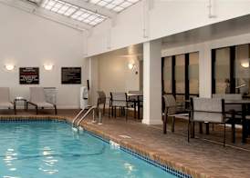 Hampton Inn Boston-Logan Airport 5