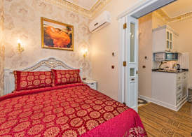 IQ Hotel 4