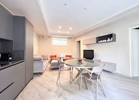 Modern Apartment in the Heart of Pisa 2