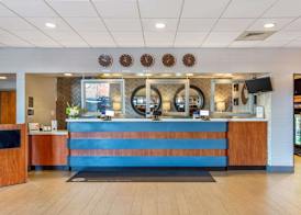 Comfort Inn & Suites Logan International Airport 2