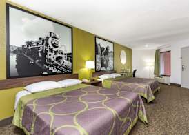 Super 8 by Wyndham Gainesville 5