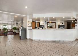 Super 8 by Wyndham Austin North/University Area 2