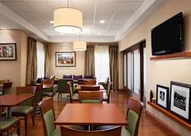 Hampton Inn Geneva 4