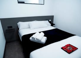 Mad Rooms 4