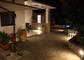 Casetta Minghitto Relaxing rooms in Capri 3