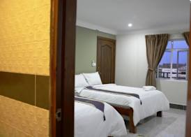 Neakru Guesthouse and Restaurant 3