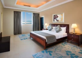 Al Hamra Village Hotel 3
