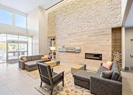 Country Inn & Suites by Radisson, Flagstaff Downtown, AZ 3