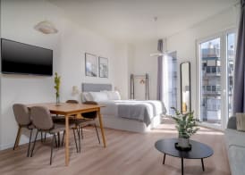 Limehome Valencia Carrer de Sant Jacint 4
