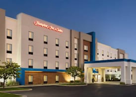 Hampton Inn & Suites York South 3