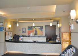Days Inn & Suites by Wyndham Milwaukee 2