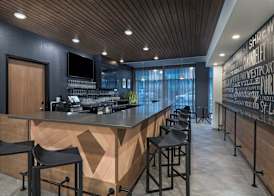 Fairfield Inn and Suites by Marriott St Louis Downtown 3
