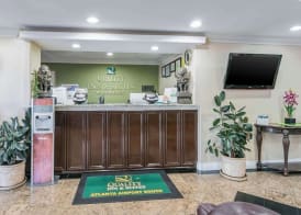 Quality Inn & Suites Atlanta Airport South 2