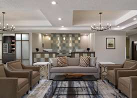Best Western Plus College Station Inn & Suites 4