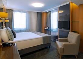Tan Hotel - Special Category 5