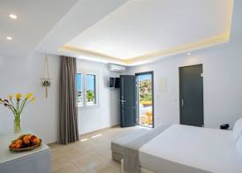 Tropicana Hotel 3