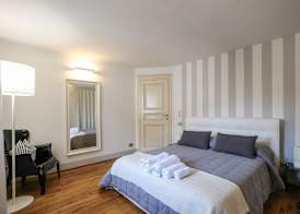 B&B Le Logge Luxury Rooms 3